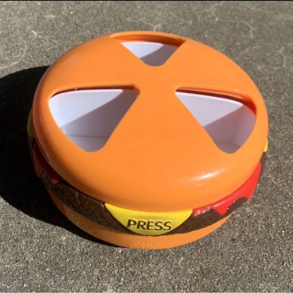 Vintage 1999 The Original Talking Cheeseburger Condiment Packet Holder TESTED